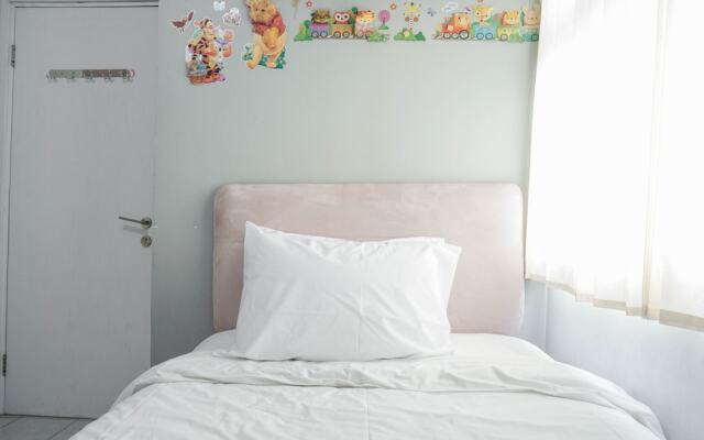 Nice And Cozy Living 2Br At Green Pramuka City Apartment