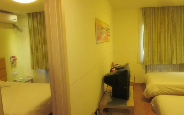 银座佳驿酒店(潍坊四平路泰华城风筝广场店)