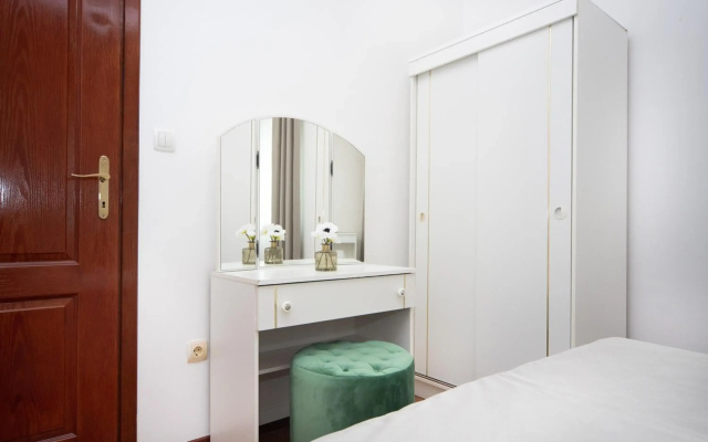 Adeona apartments