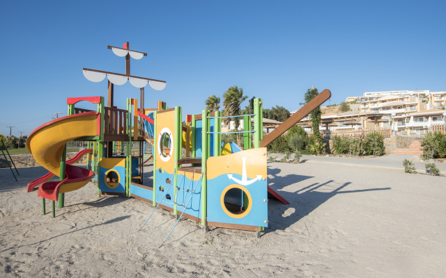 Grand Blue Beach Hotel