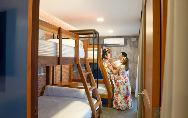 Crusoe Cabins Casobe