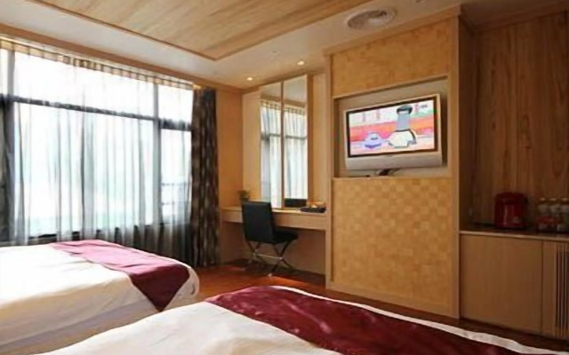 Shuian Lakeside Hotel