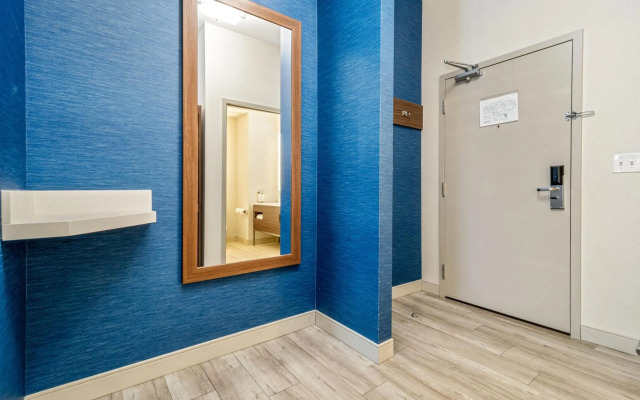 Holiday Inn Express & Suites Medicine Hat Transcanada Hwy 1 by IHG