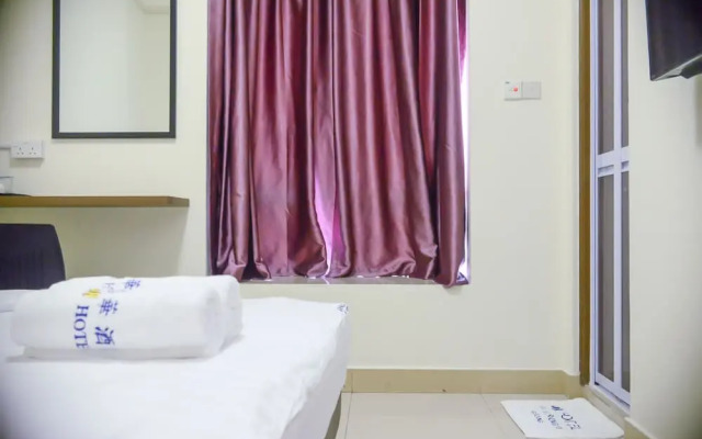 Super 8 Hotel