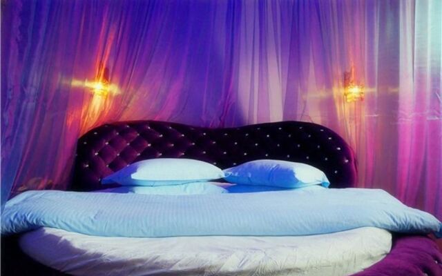 Wuhan Ruian Hailong Hotel