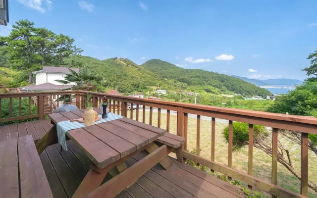 Yeosu Healling Spa Pension