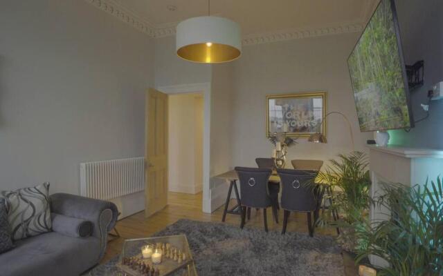 Luxurious 1 Bed Finnieston Apartment