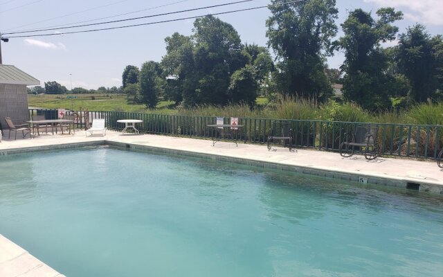 OYO Hotel Cumberland Hwy 127 KY