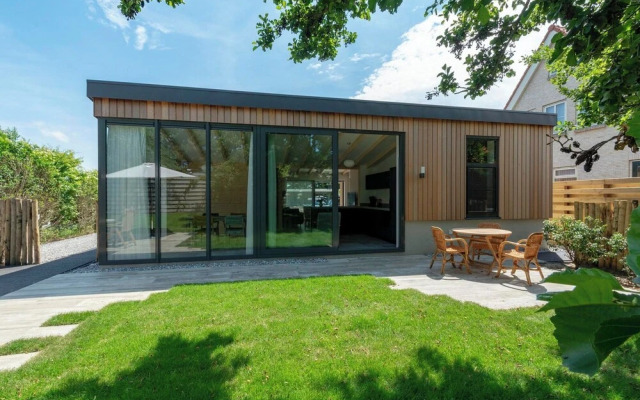 Attractive Home With Terrace