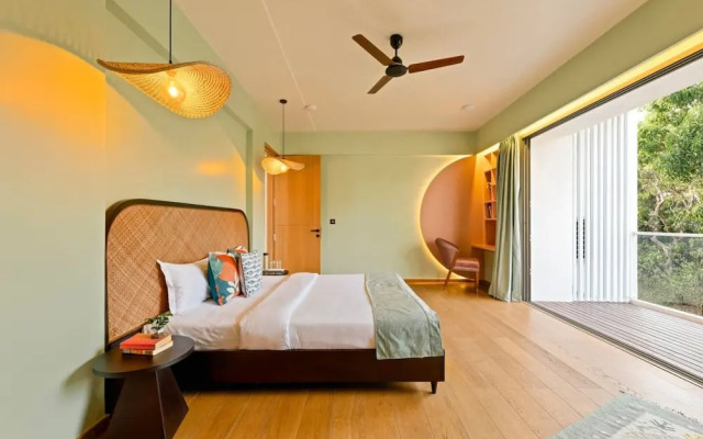 Luxe 3bhk Villa Kosha Pvt Pool - 2km to Beach