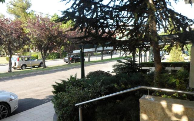 Hotel Prigipikon Suites And sofites