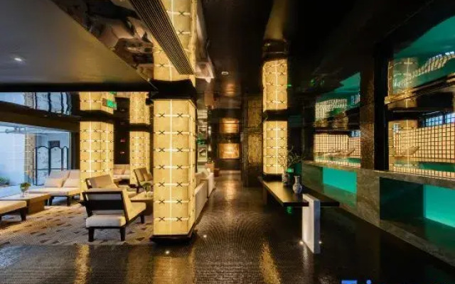 Non Hills Resort Hotel