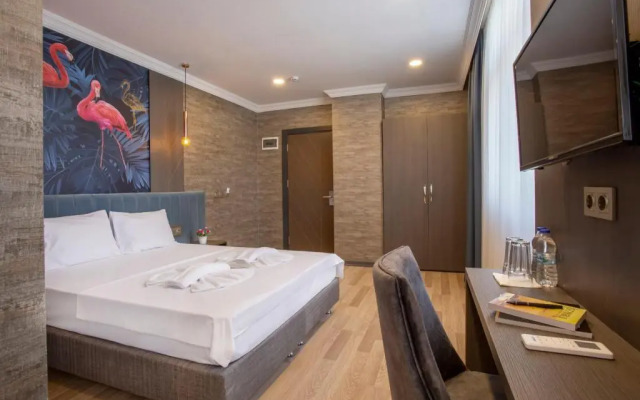 La Vie Suit Hotel