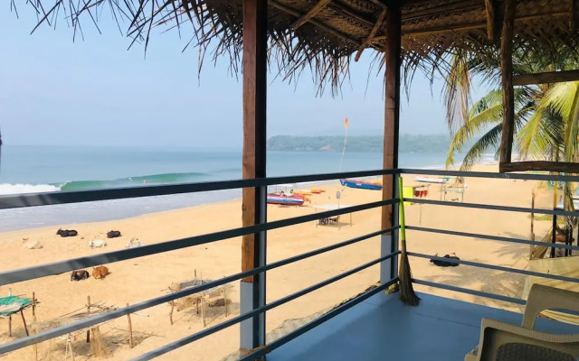 Agonda Beach Bumps