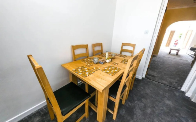 6 Guests-free Public Parking-5 Min to Beach