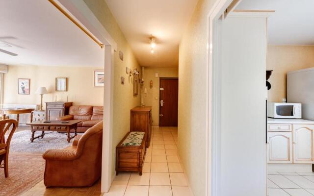 85 m2, calme , parking, centre ville