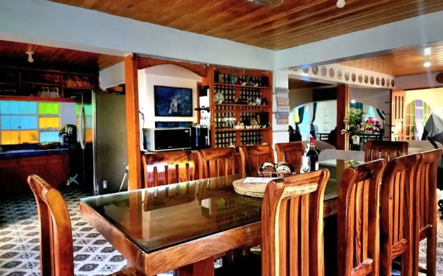 Casa Del Chen - Tranquil Beach Retreat in Aringay
