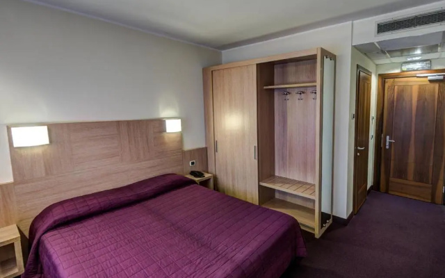 Hotel Capital