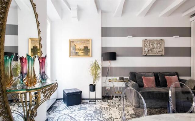 Navona Hi-Tech Apartment