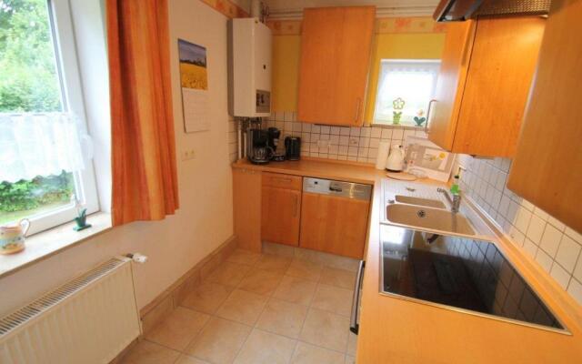 5083 - kleine Monika