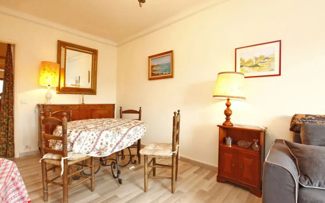Apartment Mistral