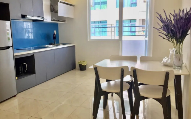 Trangs Beachfront Apartment Nha Trang