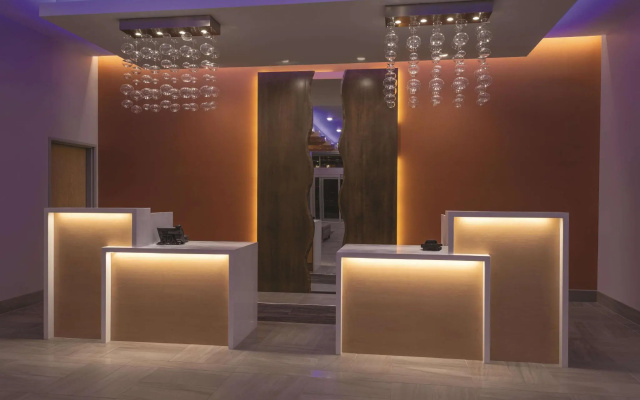La Quinta Inn & Suites by Wyndham South Jordan