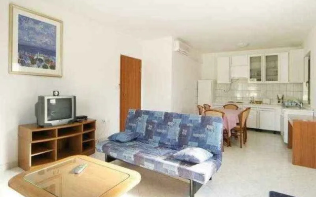 Apartments Pucisca