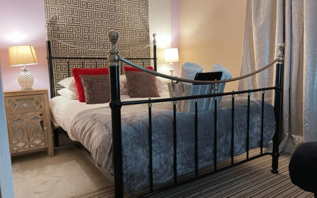 Oyo The Chatwal Boutique Hotel