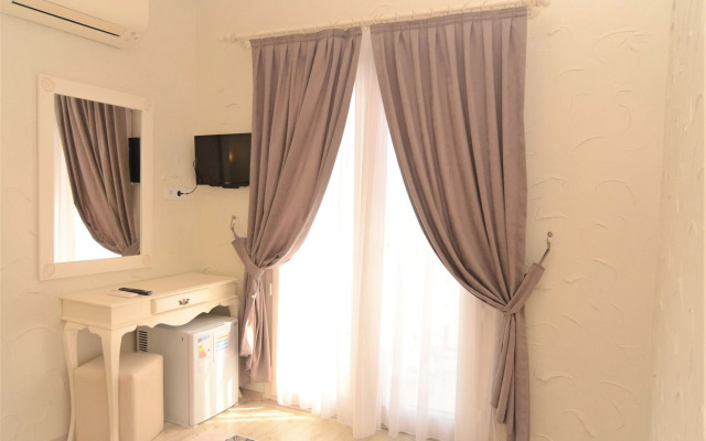 Alacati Eldoris Otel