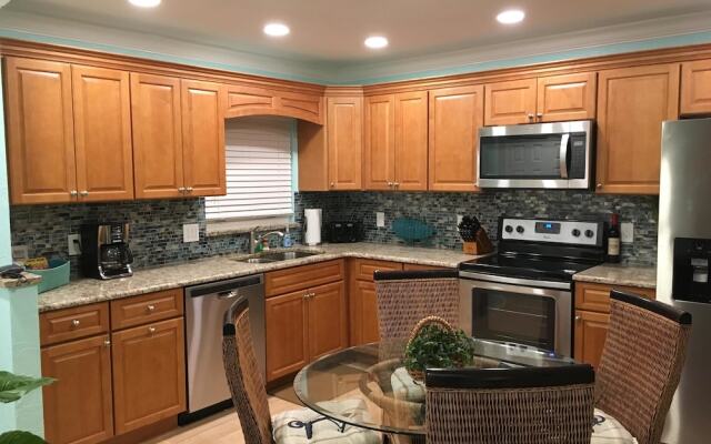 Jamaica Royale 102 - 2 Br Condo