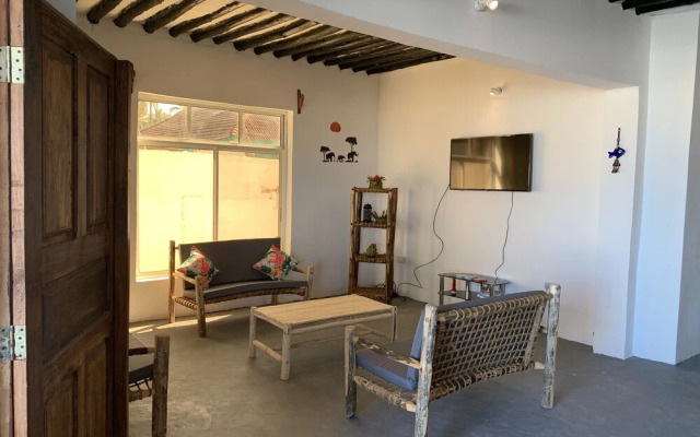 African Paradise Beach Hotel