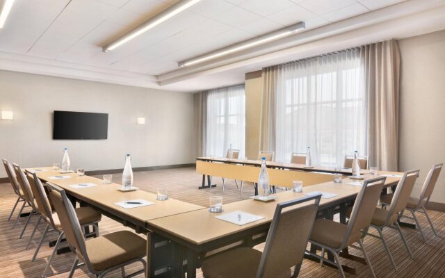 Four Points by Sheraton Fargo Medical Center