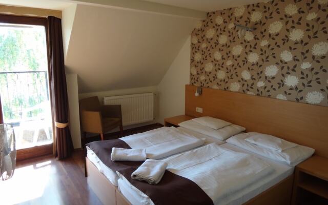 Hotel Viktória Vendégház
