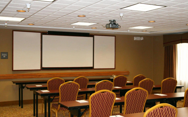 Hampton Inn & Suites Fremont