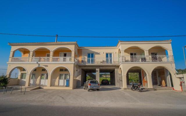 Katsaros Luxury Apts 5min walk to beach