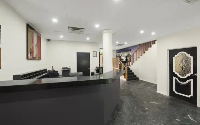 Comfort Hotel Dandenong