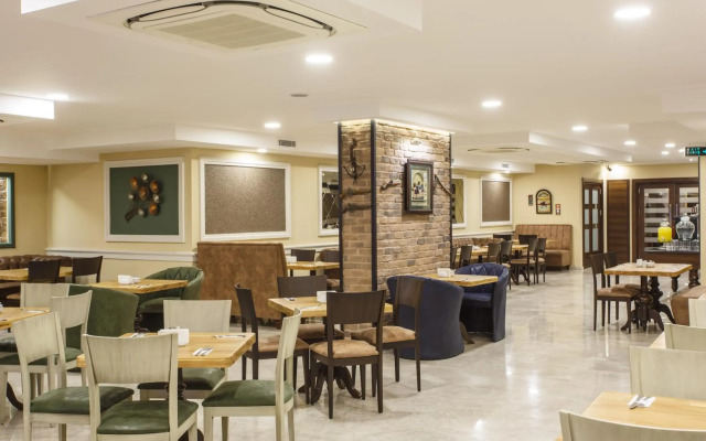 Hotel Antroyal