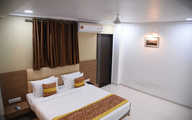 Royal Clarks Inn