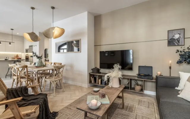 Iruela - 3 Bedrooms and Office in Trafalgar