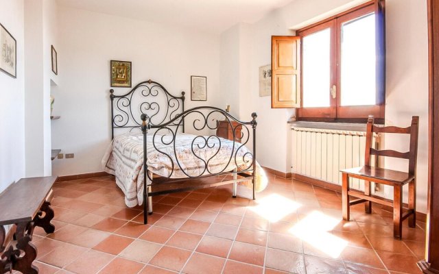 Nice Home in Caserta Vecchia With Wifi and 5 Bedrooms