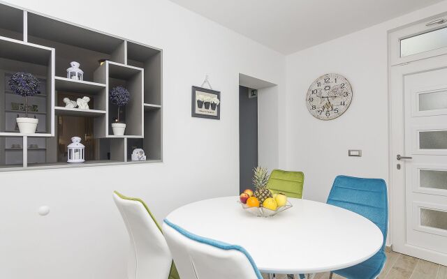 Apartment Sonja - 100 m from sea: A1 Brela, Riviera Makarska