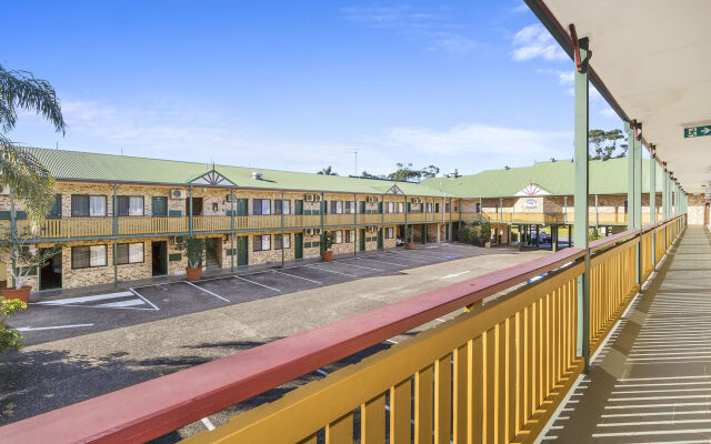 Bayswater Tweed Motel