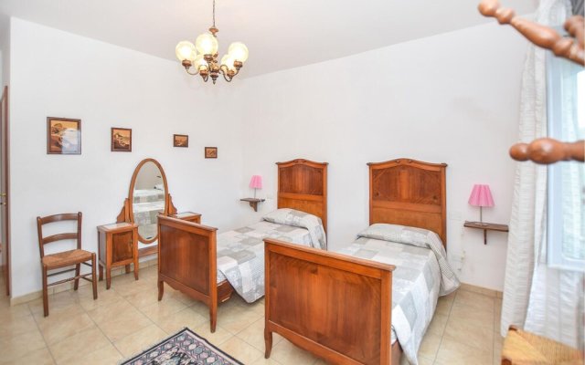 Beautiful Home in Ficulle With Outdoor Swimming Pool, Wifi and 3 Bedrooms