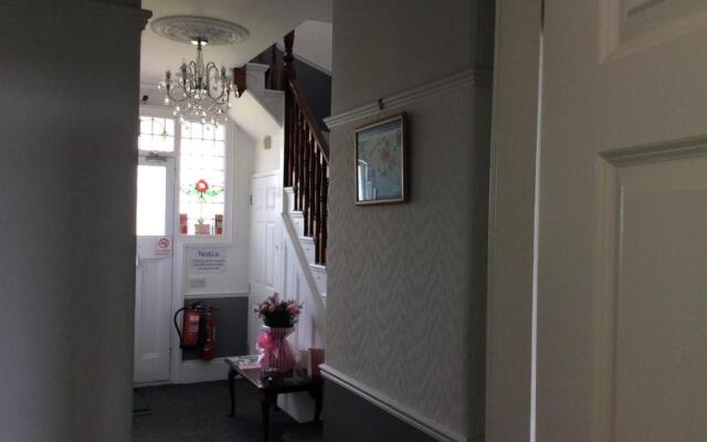 Alma Lodge Guest House