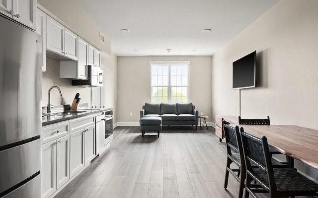 Bywater Suite Hotel