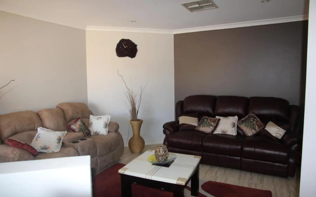 Mimi's House