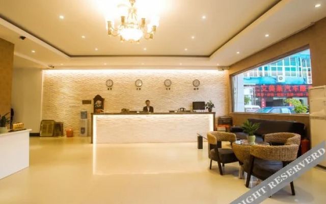 Xiamen Longzhou Business Hotel
