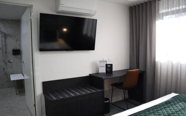 40 on Marshall Street