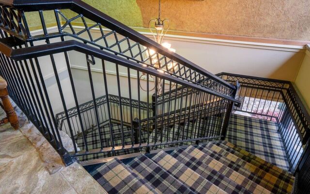 Oak Lane Escape - Branson - Resort Condo on Golf Course w/ Endless Amenities